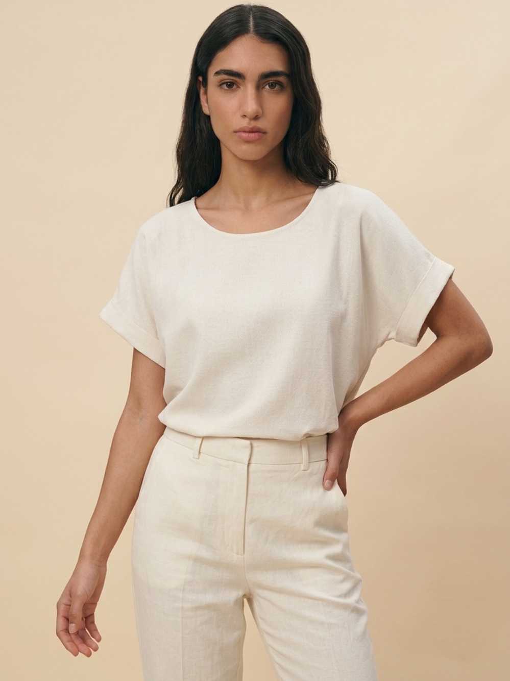EUC Le Nove Made in Italy Cream Linen Short-Sleeve Scoop Neck Top - One Size